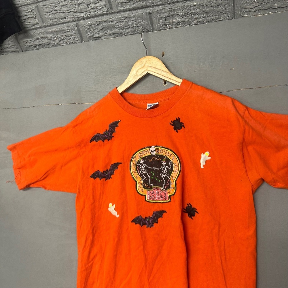 Orange Halloween Skeleton Bats Ghosts T Shirt LT Made in USA‎